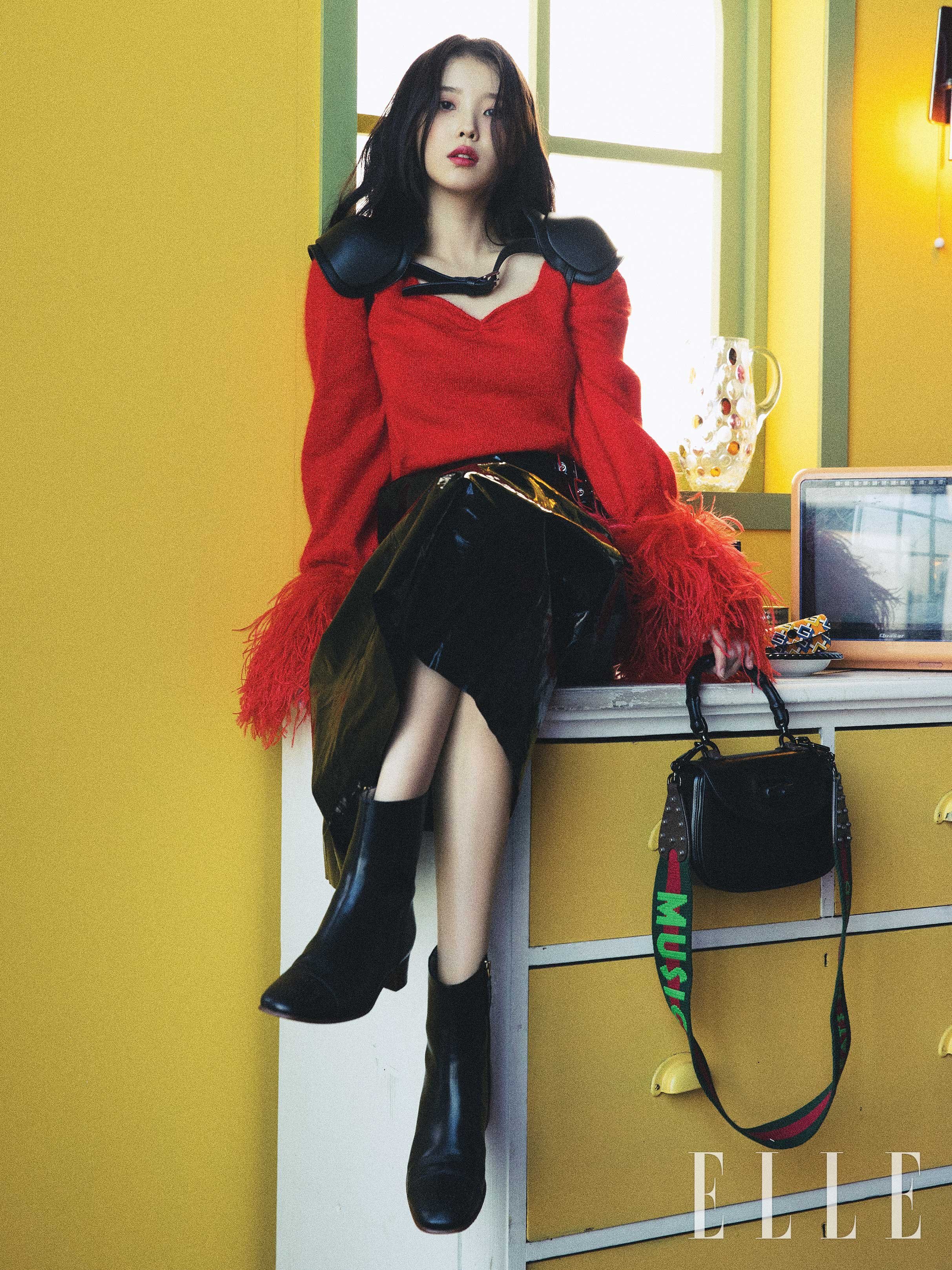 IU ELLE Korea Magazine November 2021